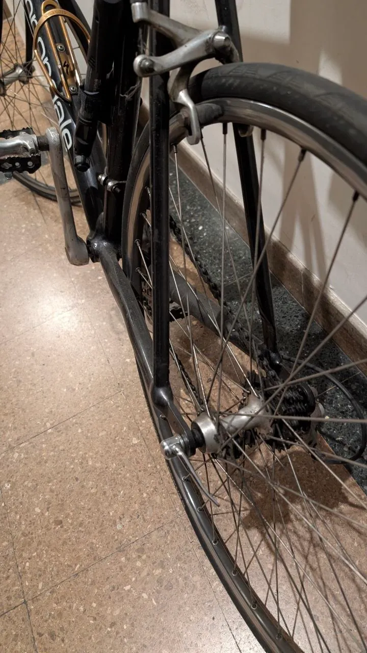Велосипед шоссейный Cannondale R700 3