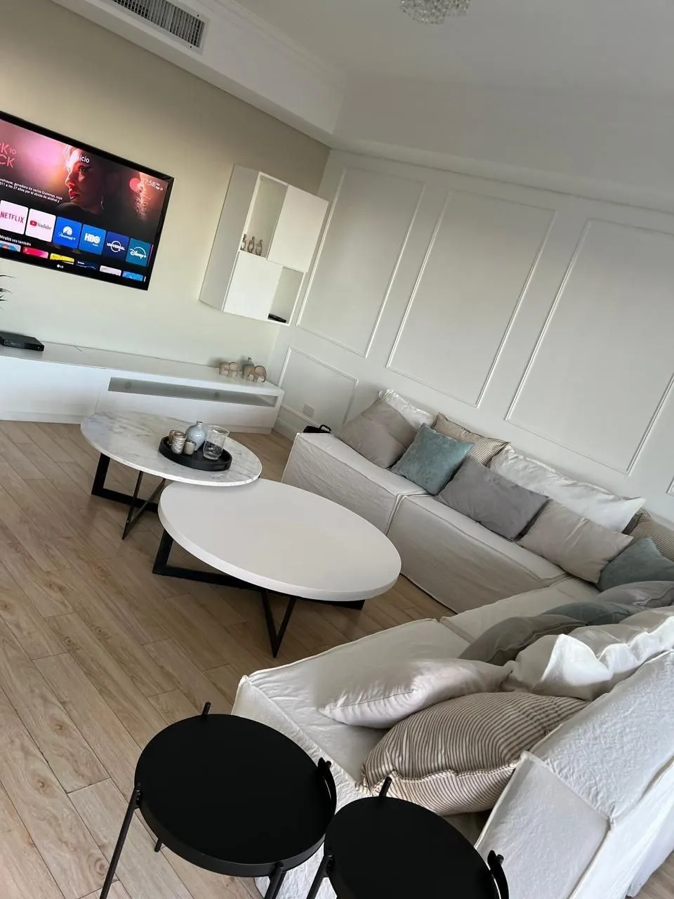 Аренда 3к Puerto Madero Chateau Martha Salotti 1