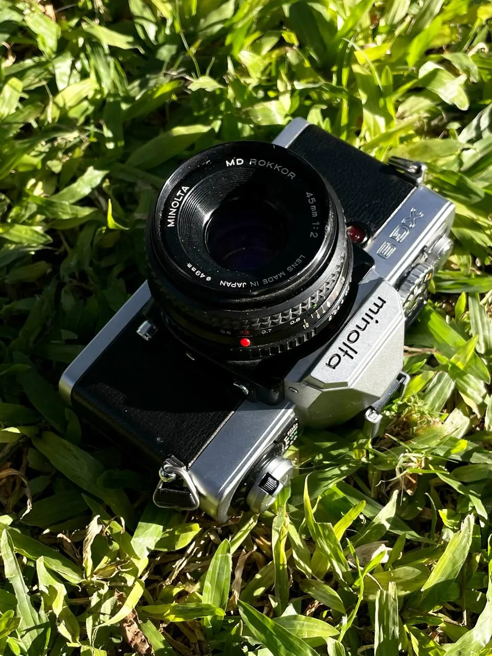 Пленочная камера Minolta XG9 с объективом 2