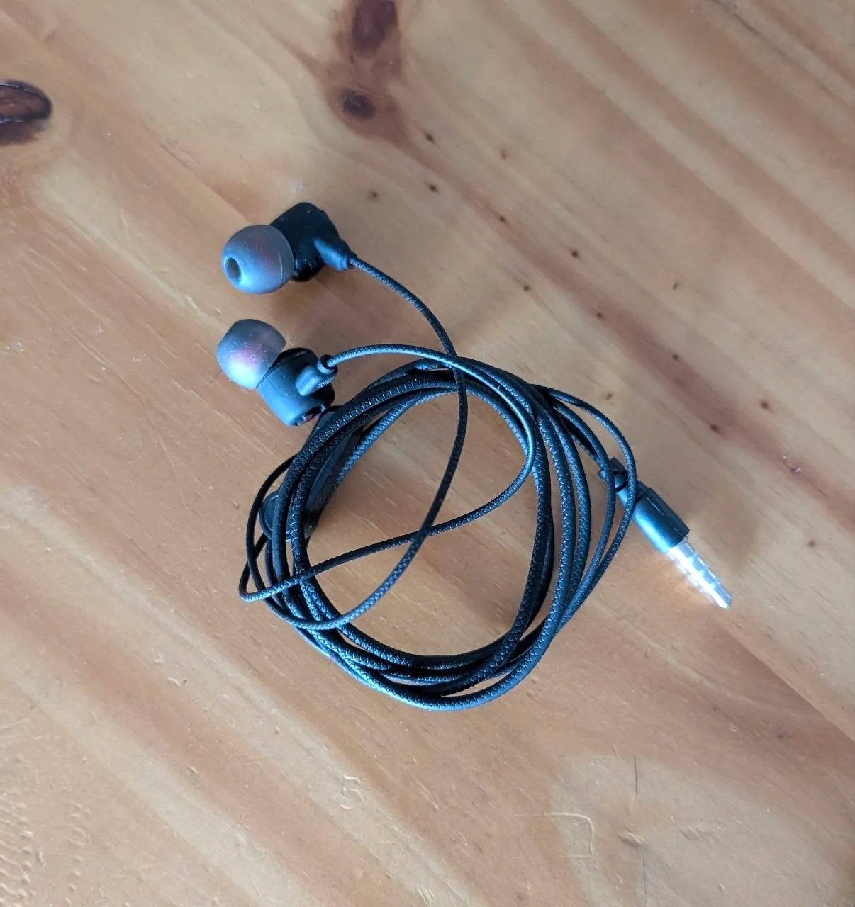 Яндекс станция JBL Flip наушники кабель HDMI 4