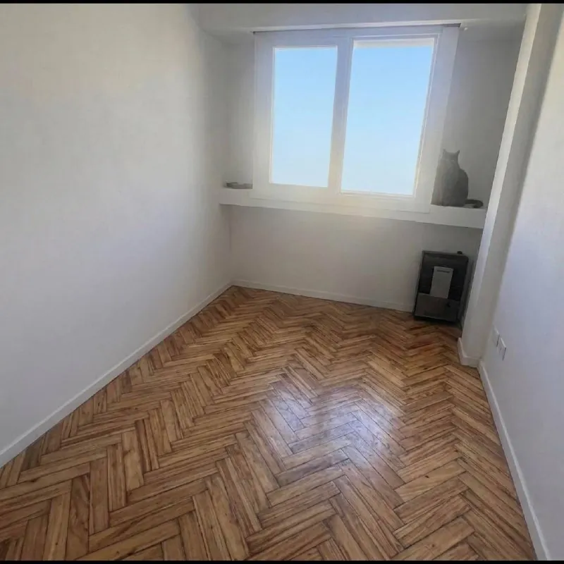 Продажа 2к Sarmiento у парка Centenario 9