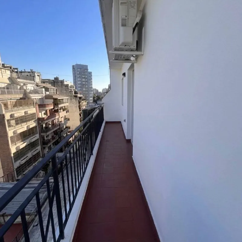 Продажа 2к Sarmiento у парка Centenario 4
