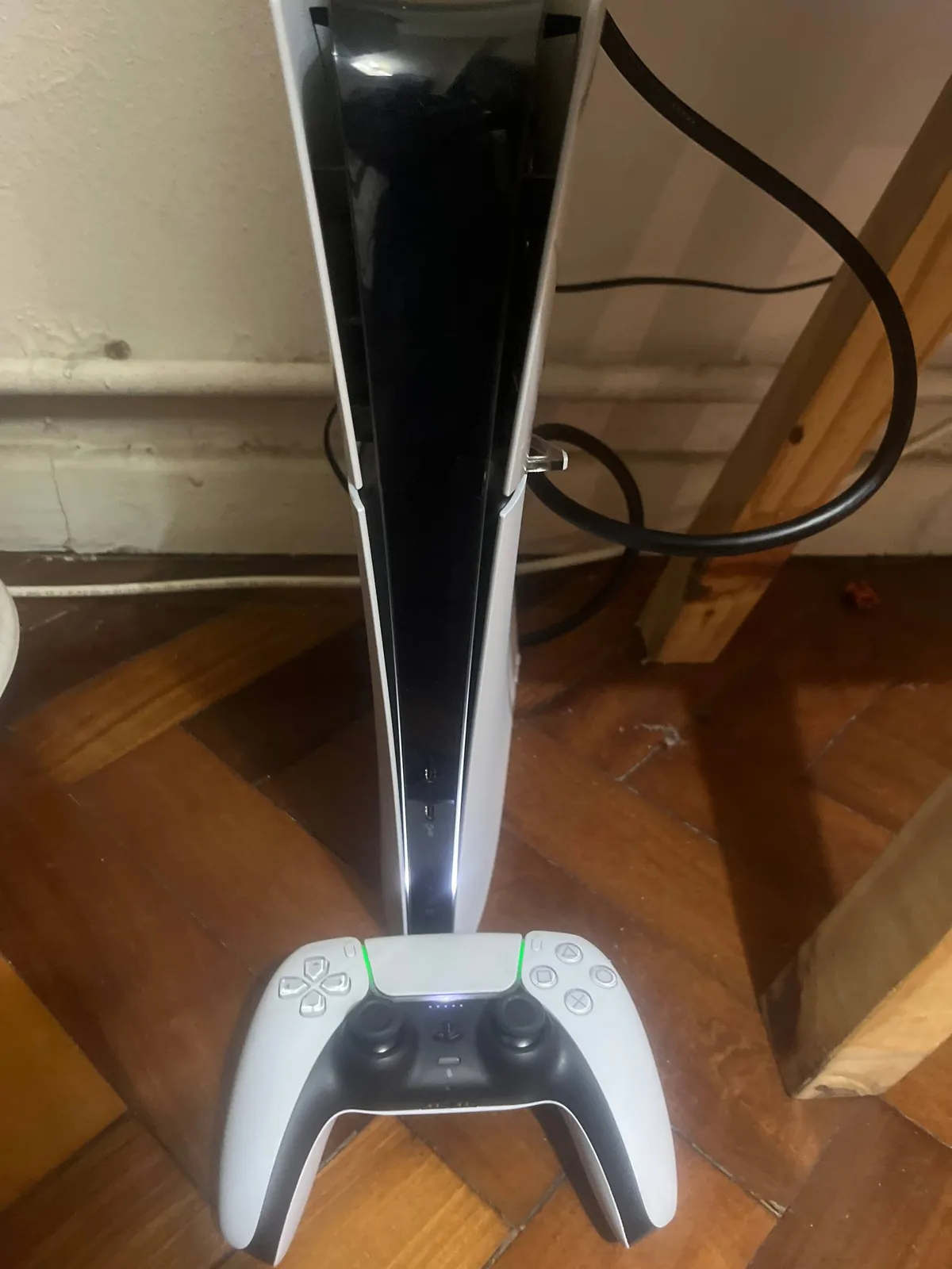 PlayStation 5 Slim один джойстик 1