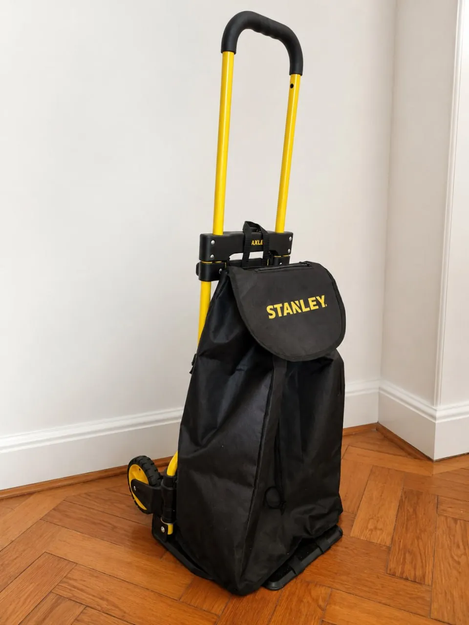 Тележка хозяйственная складная Stanley 70 кг 1