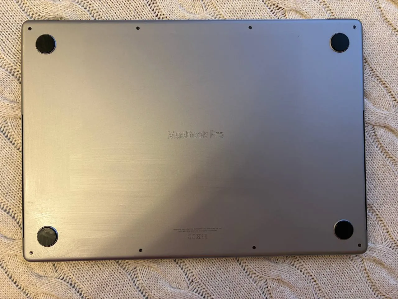 MacBook M1 Pro 16GB 512GB идеальное состояние 3