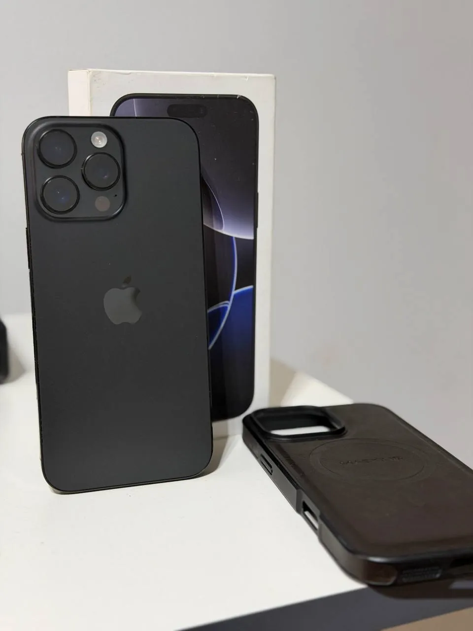iPhone 16 Pro Max Titanium 512GB Palermo 1