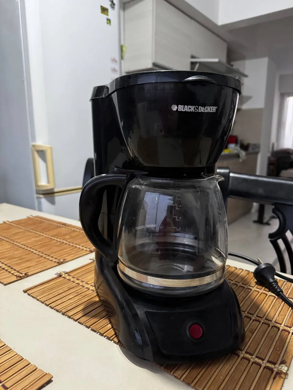 Кофеварка Black+Decker 12 чашек CM0941 1