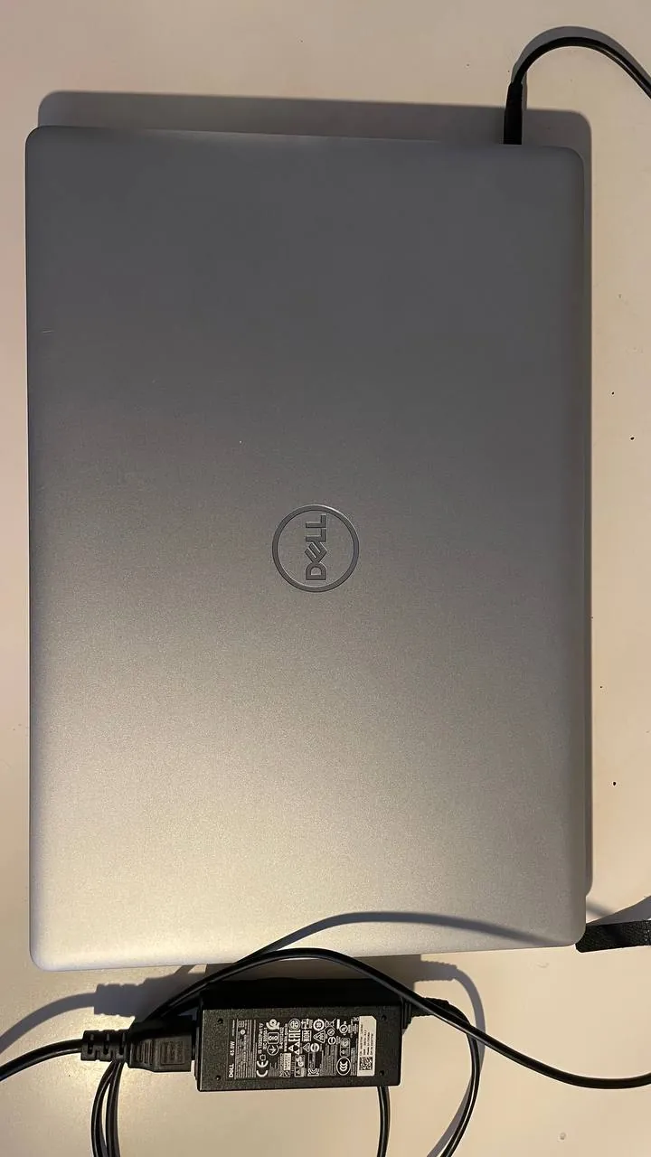 Ноутбук Dell Inspiron 15 3593 i3 8GB 256GB 2
