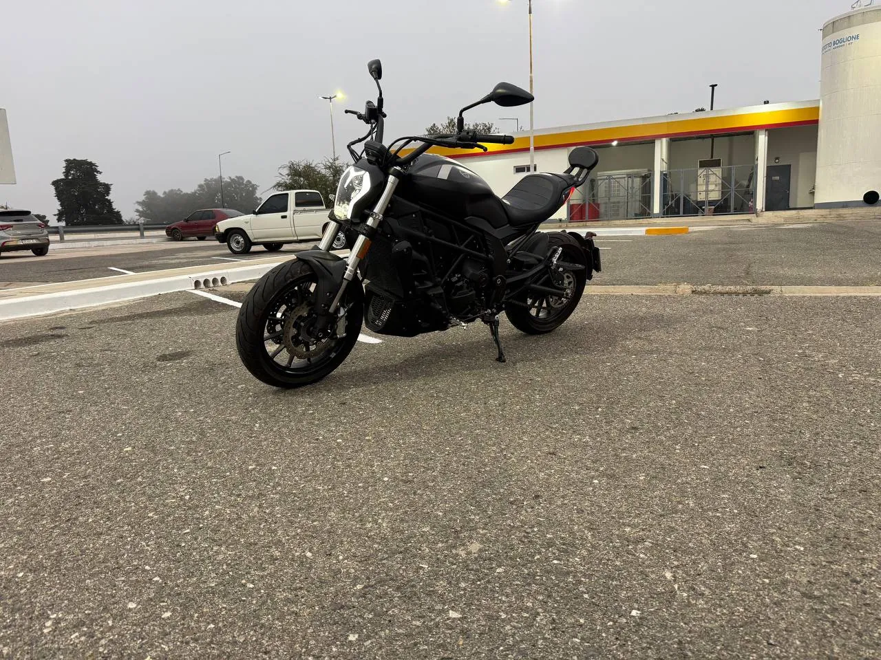 Мотоцикл Benelli 502C 2023 2