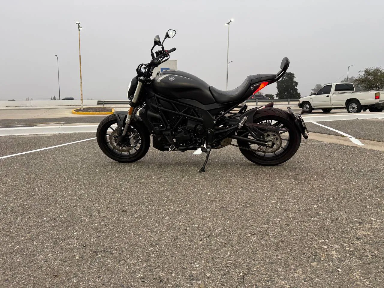 Мотоцикл Benelli 502C 2023 3