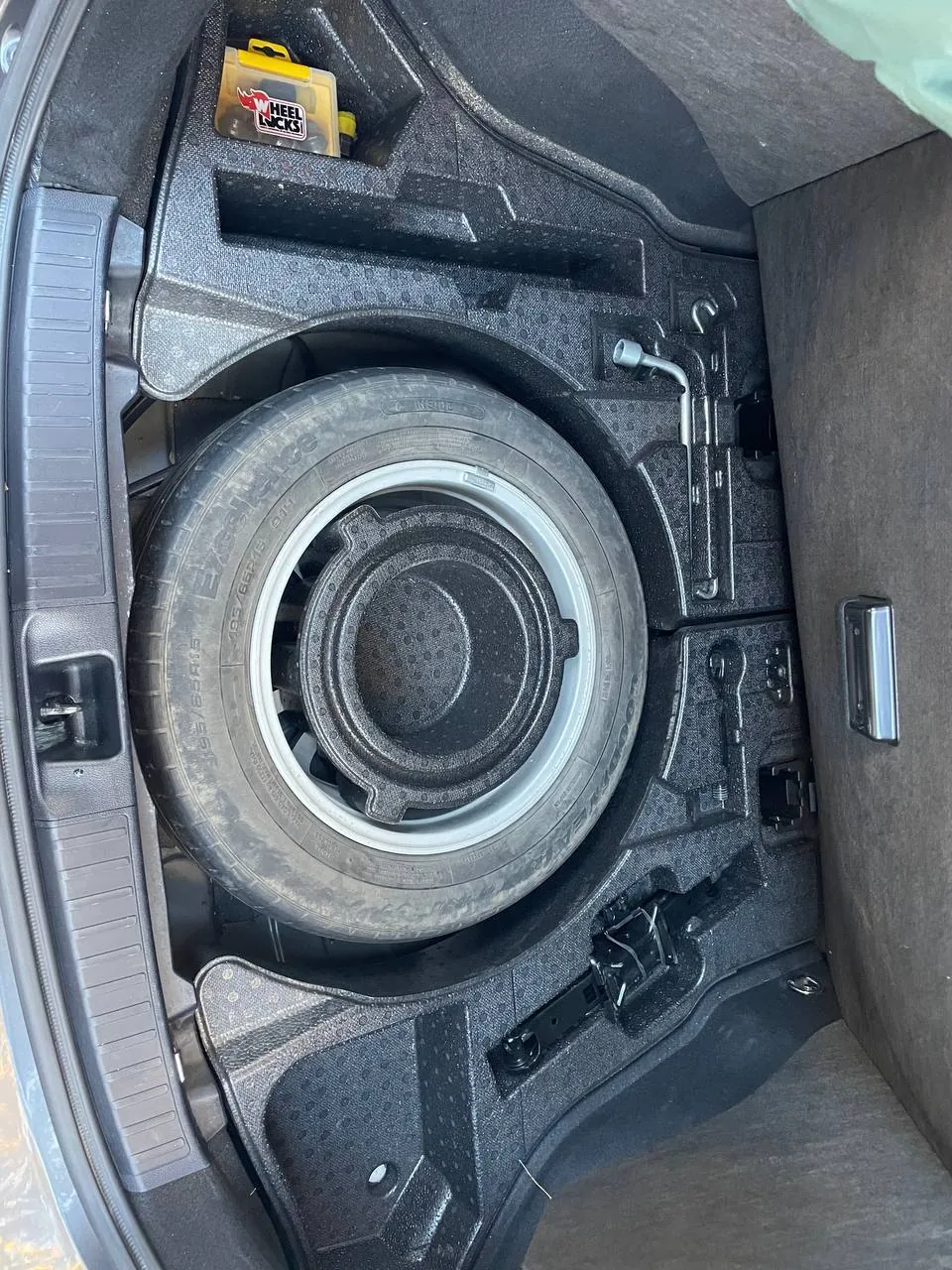 Toyota Prius 2018 без ДТП 9