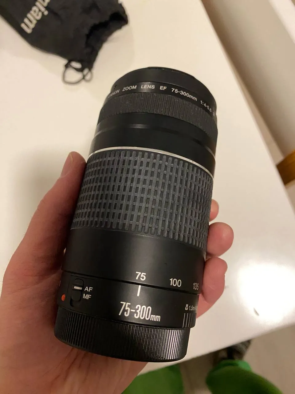 Объектив Canon EF 75-300mm 1