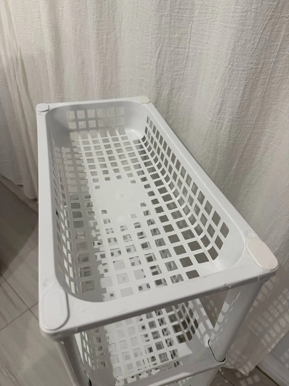 Полочка пластиковая в ванную 3