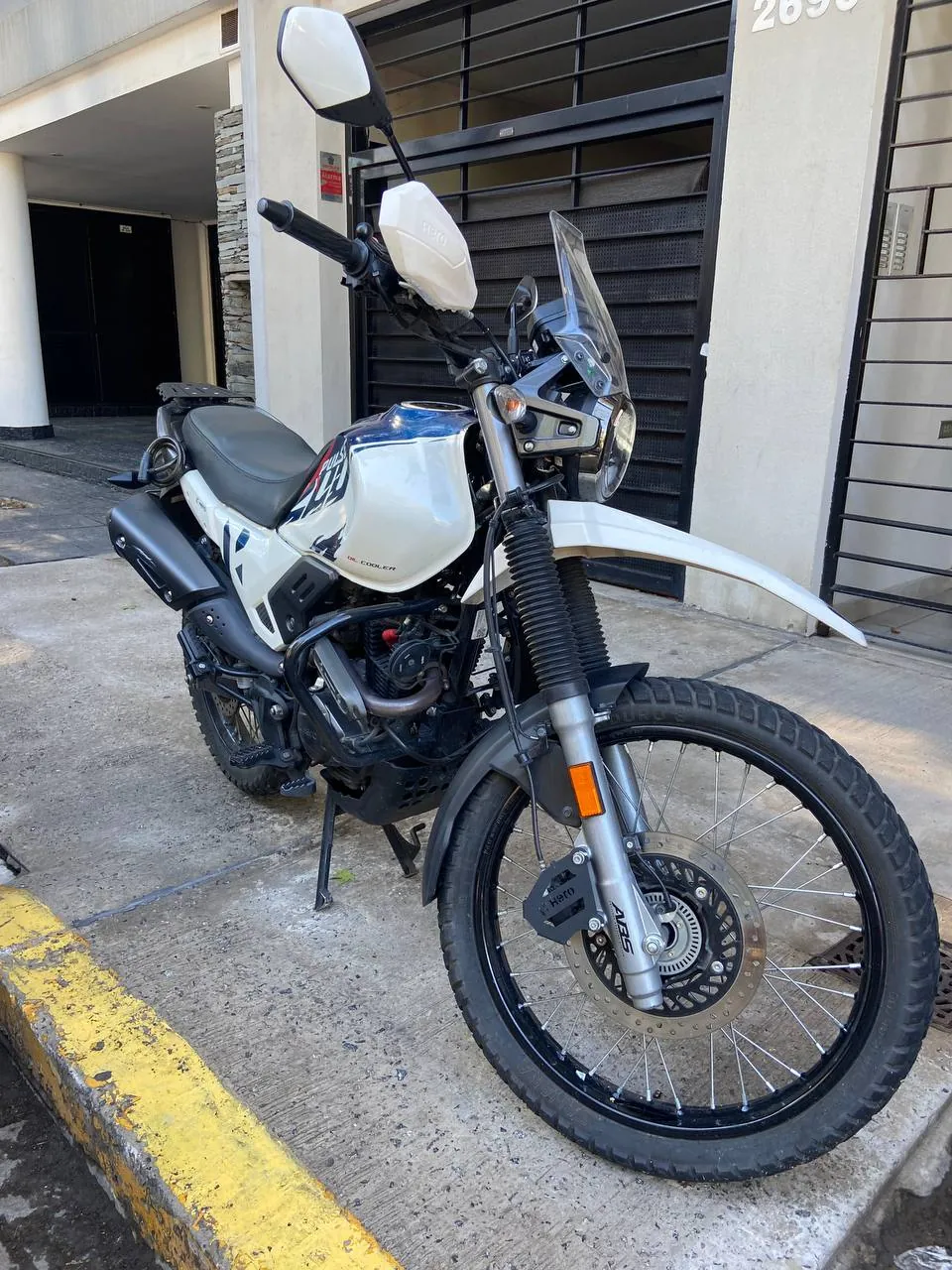 Мотоцикл Hero xPulse 200 2024 год 6500 км 2
