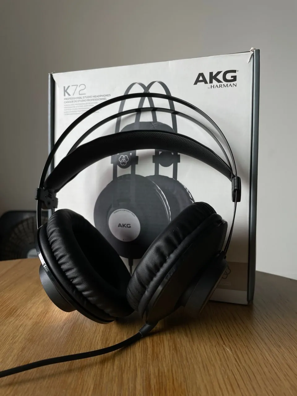 Наушники AKG K72 мониторные студийные 1