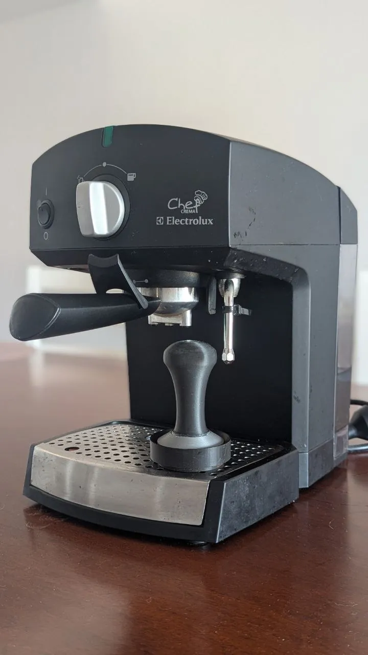 Кофемашина Electrolux ChefCrema эспрессо 1