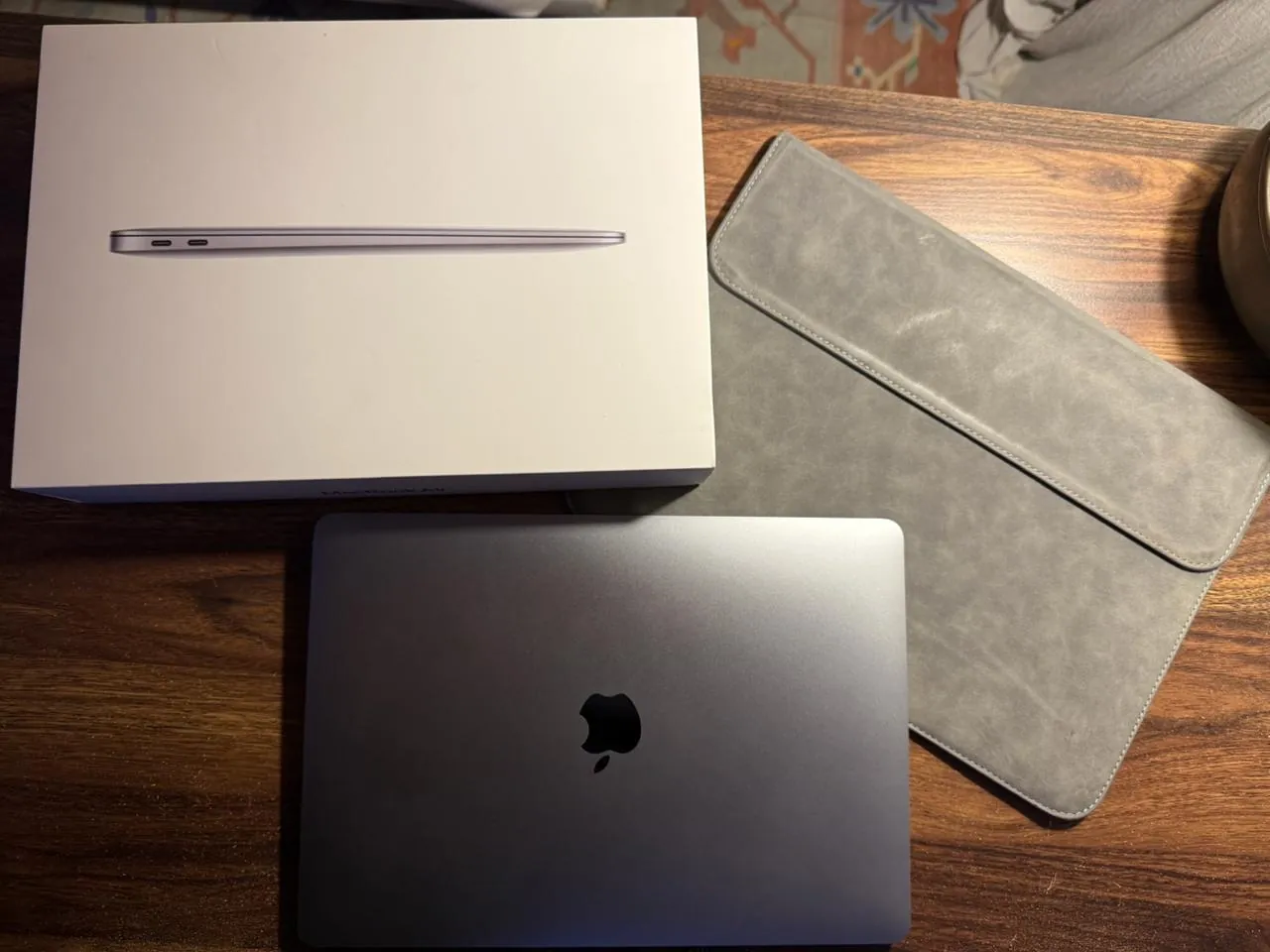 MacBook Air M1 8/256 Space Gray с коробкой 1