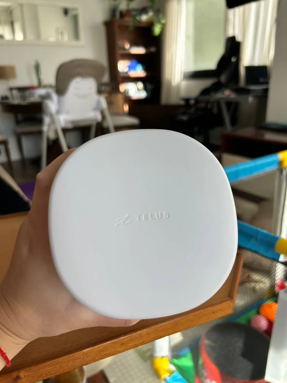 Wi-Fi усилитель TELUS B20T с гостевой сетью 3