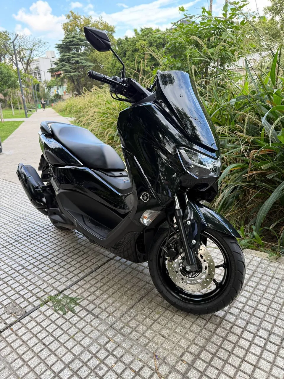 Скутер Yamaha NMAX 155 1