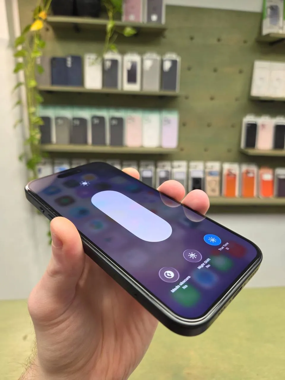 iPhone 15 128 ГБ Black 2