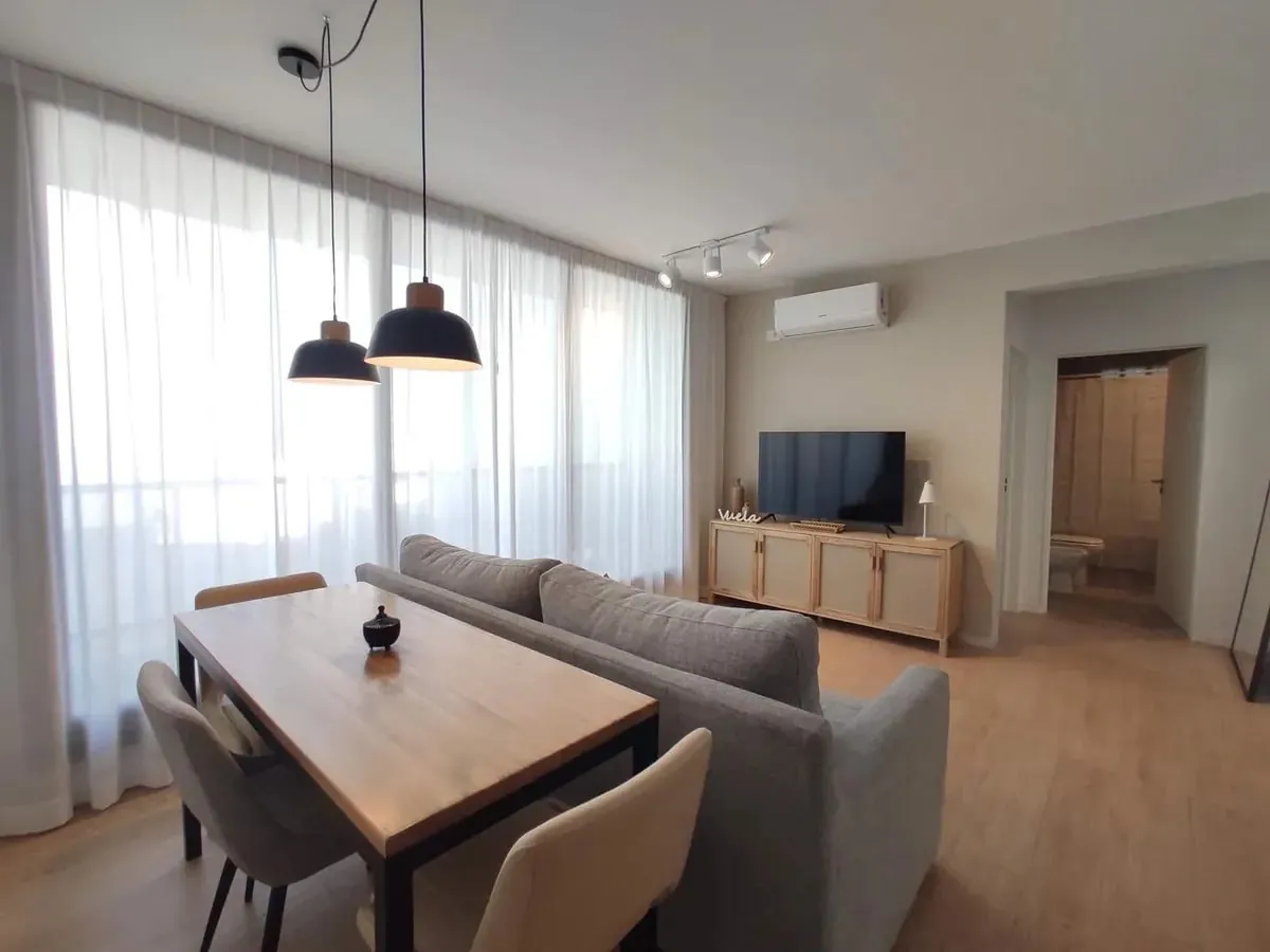 2к Palermo с паришей Arevalo 1300 900 USD 4