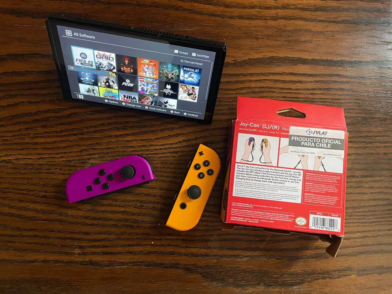 Nintendo Switch OLED с играми и джойстиками 3