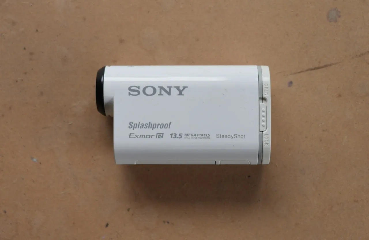 Экшн-камера Sony HDR AS100V комплект 2