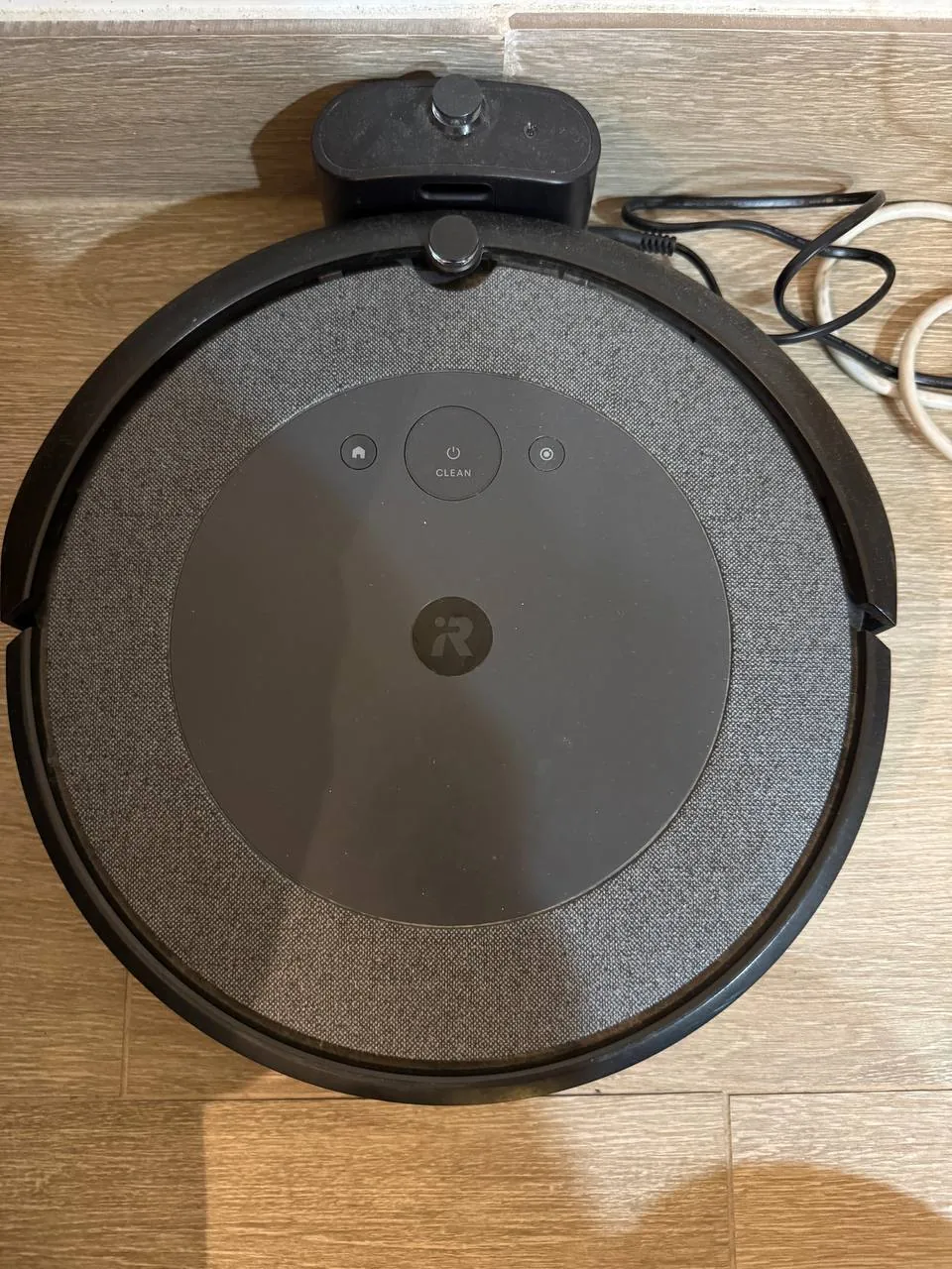 Робот-пылесос iRobot Roomba I3 2