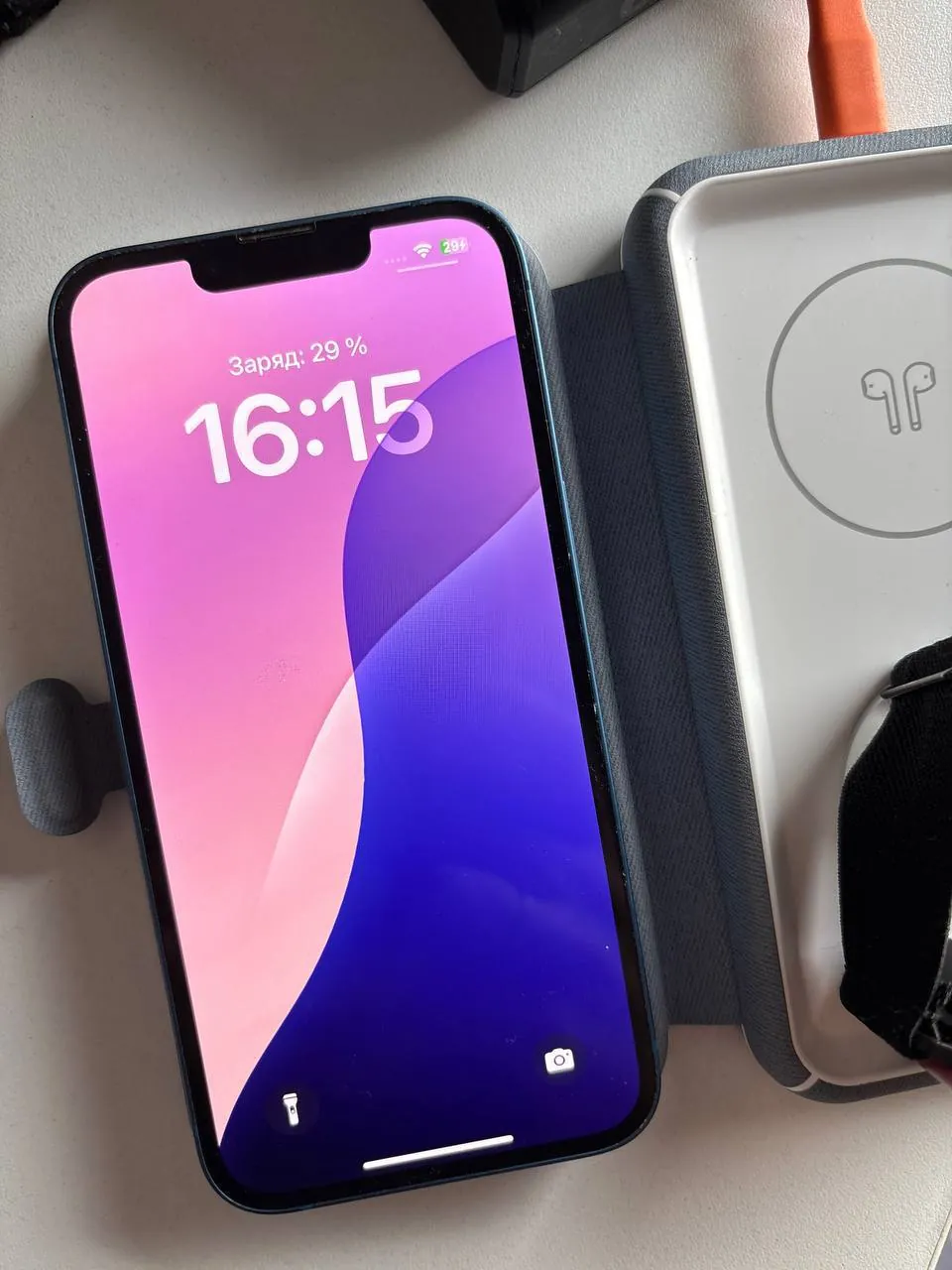 Беспроводная зарядка 3 в 1 для Apple 7