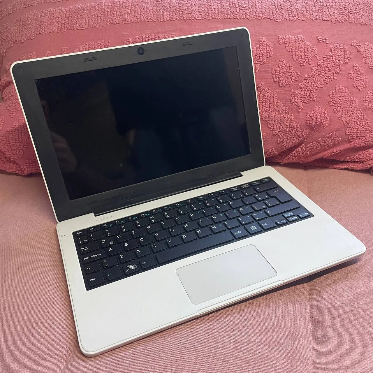 Нетбук Intel Celeron N4020 8GB 1
