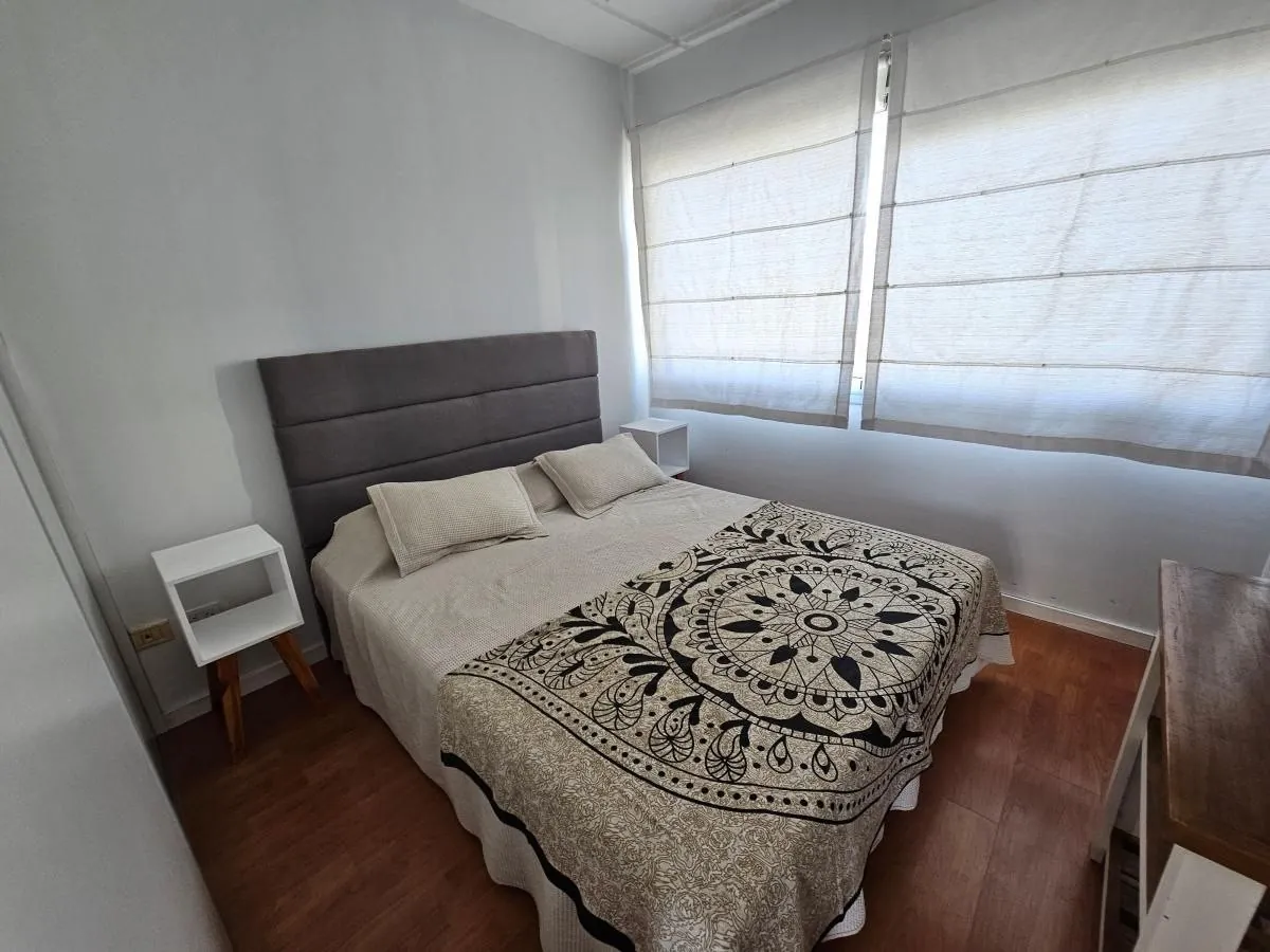 Аренда 2к квартиры Colegiales Cespedes 6
