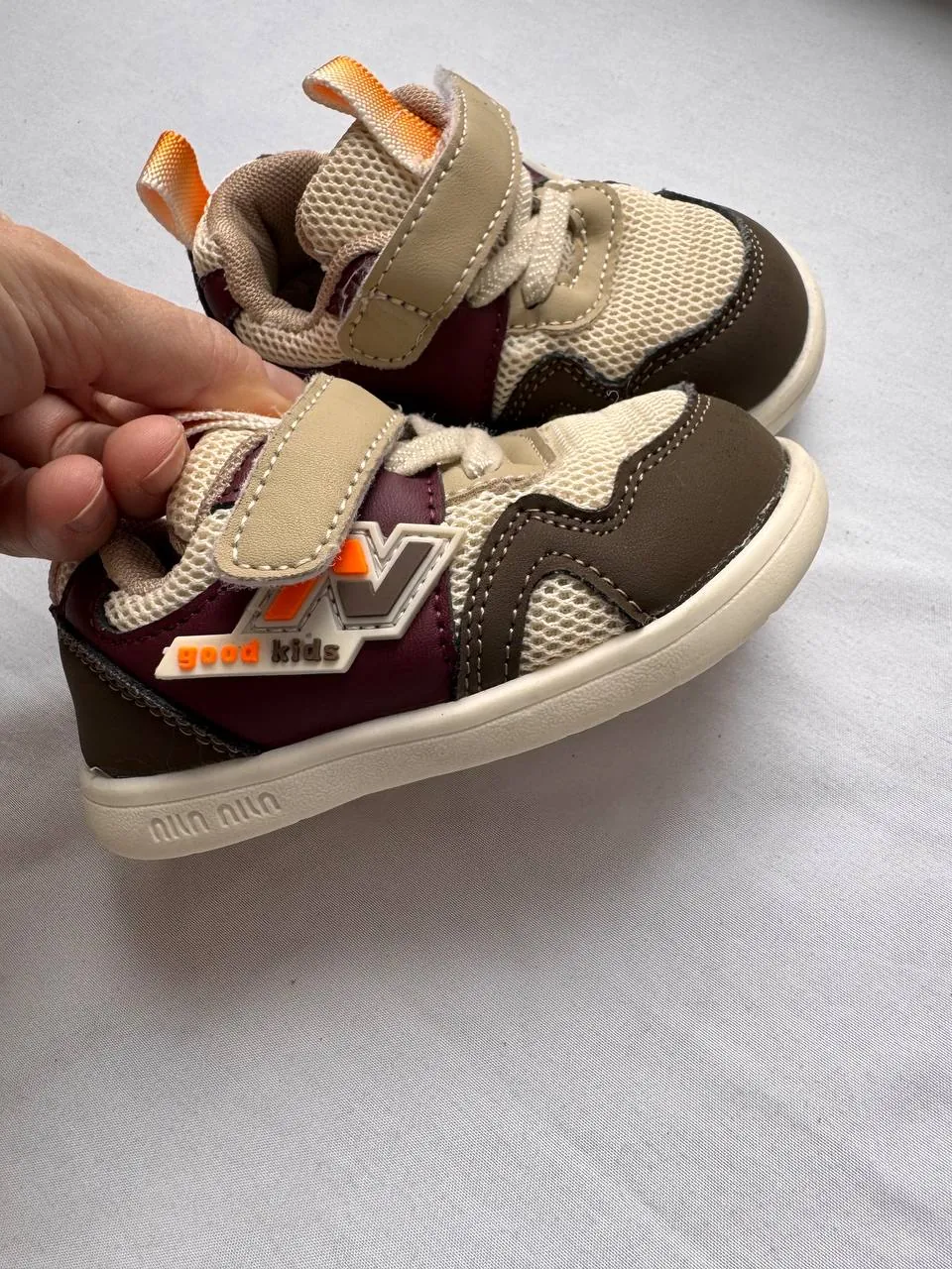 Детская обувь ботинки и кроссовки 2