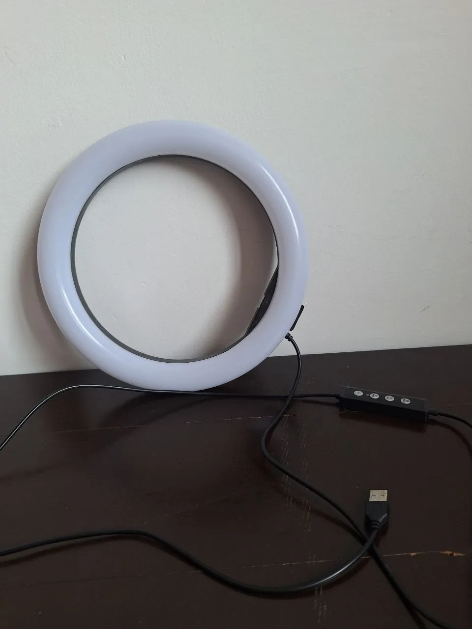 Кольцевая лампа RGB без подставки 1