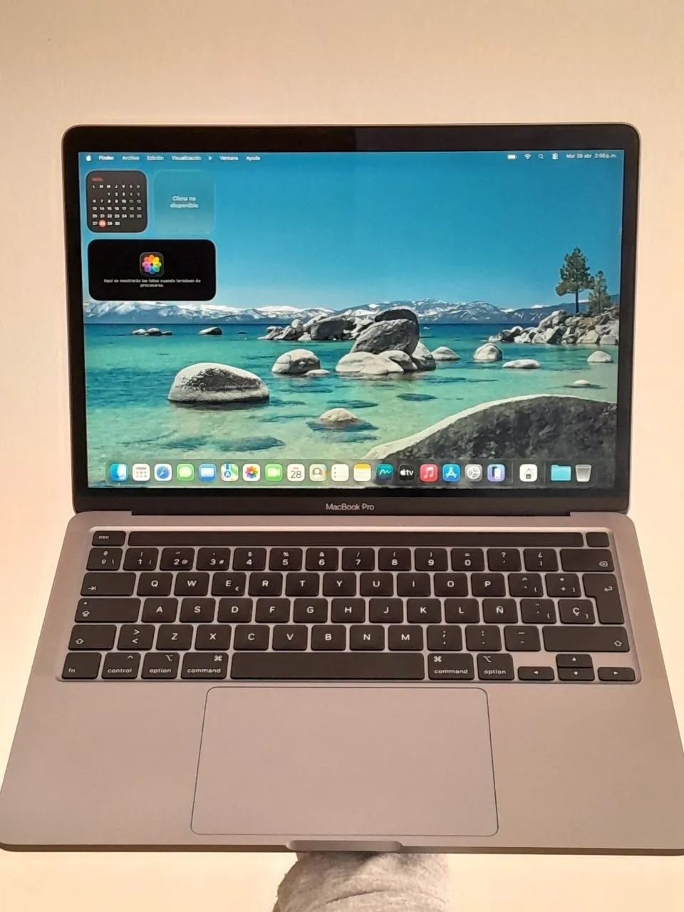MacBook Pro 13 2020 i7 1