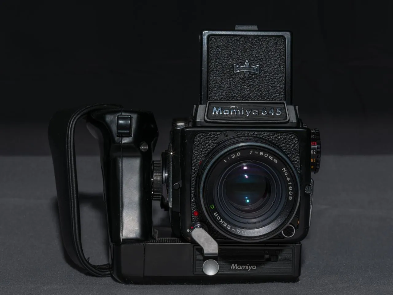 Плёночная камера Mamiya 645 1000S комплект 1