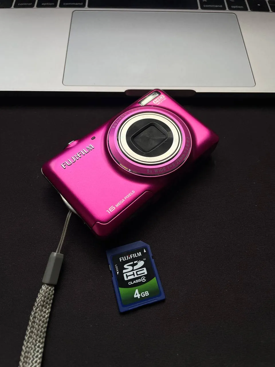 Цифровой фотоаппарат Fujifilm JX 1