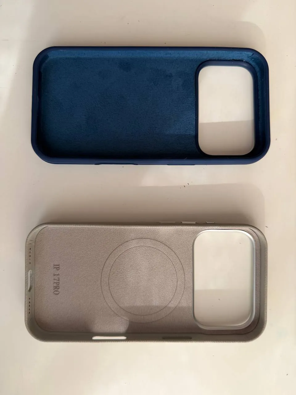 Чехлы для iPhone 17 Pro 1