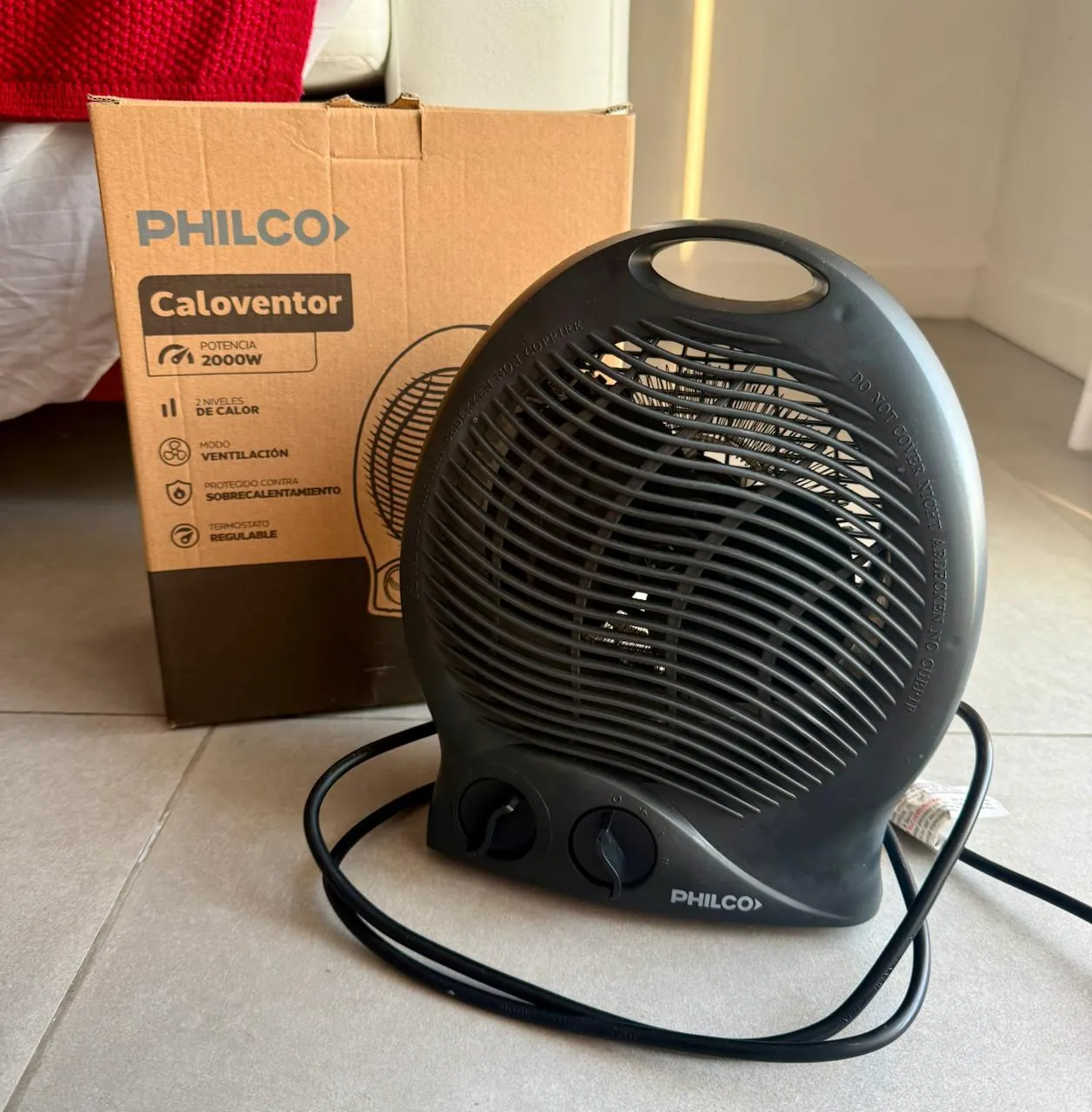 Тепловентилятор Philco 2000W 1