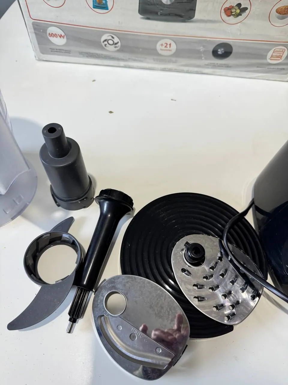 Кухонный комбайн Philips Viva HR7630 2