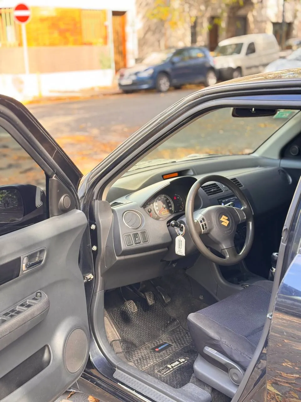 Suzuki Swift МТ 2007 170000 км 6