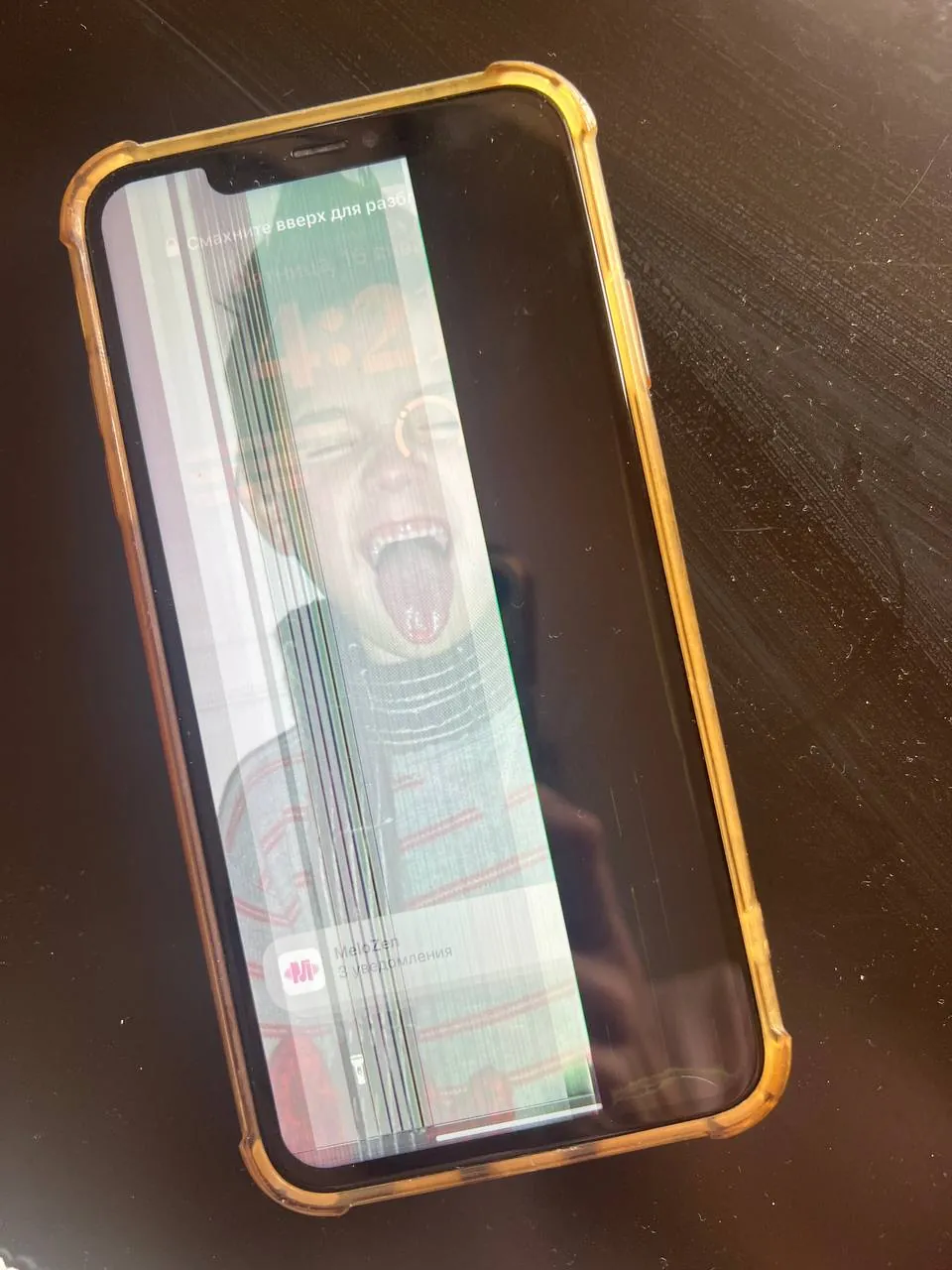 iPhone XS на запчасти разбит 50 USD 2