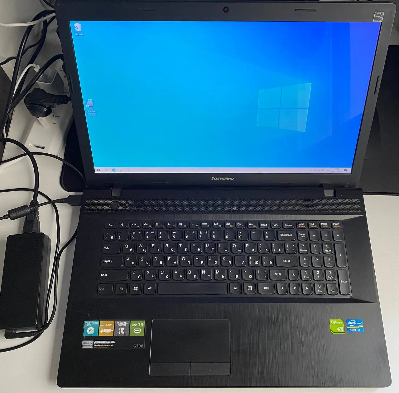 Ноутбук Lenovo G700 i7 17 дюймов 1