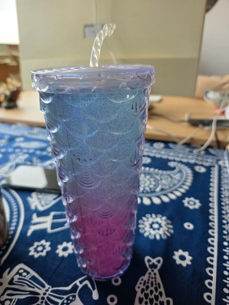 Бутылки для воды 3