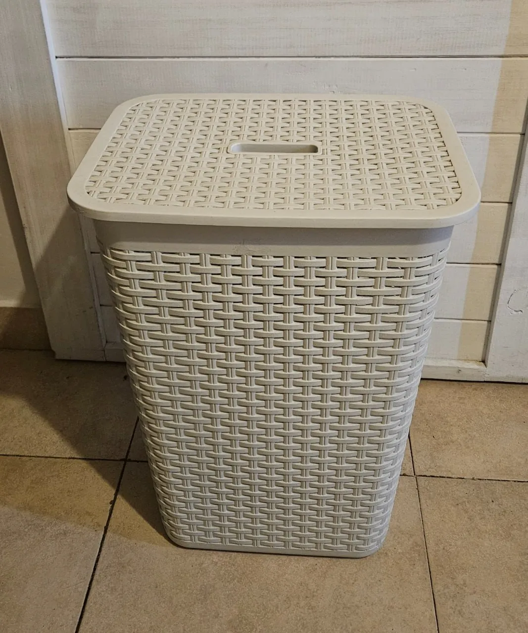 Корзина для белья с крышкой 57×42 см 1