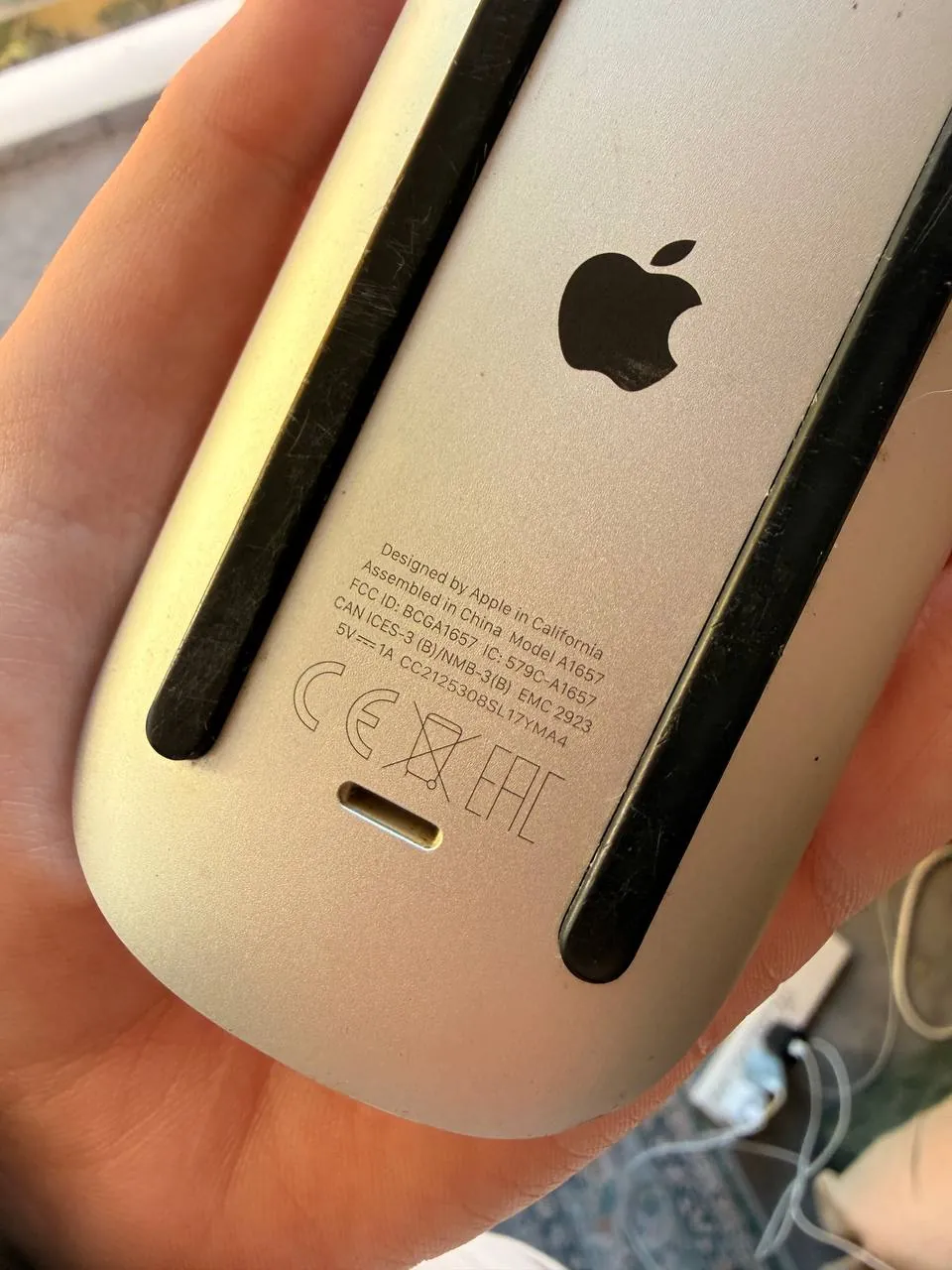 Apple Magic Mouse 2 в идеальном состоянии 3