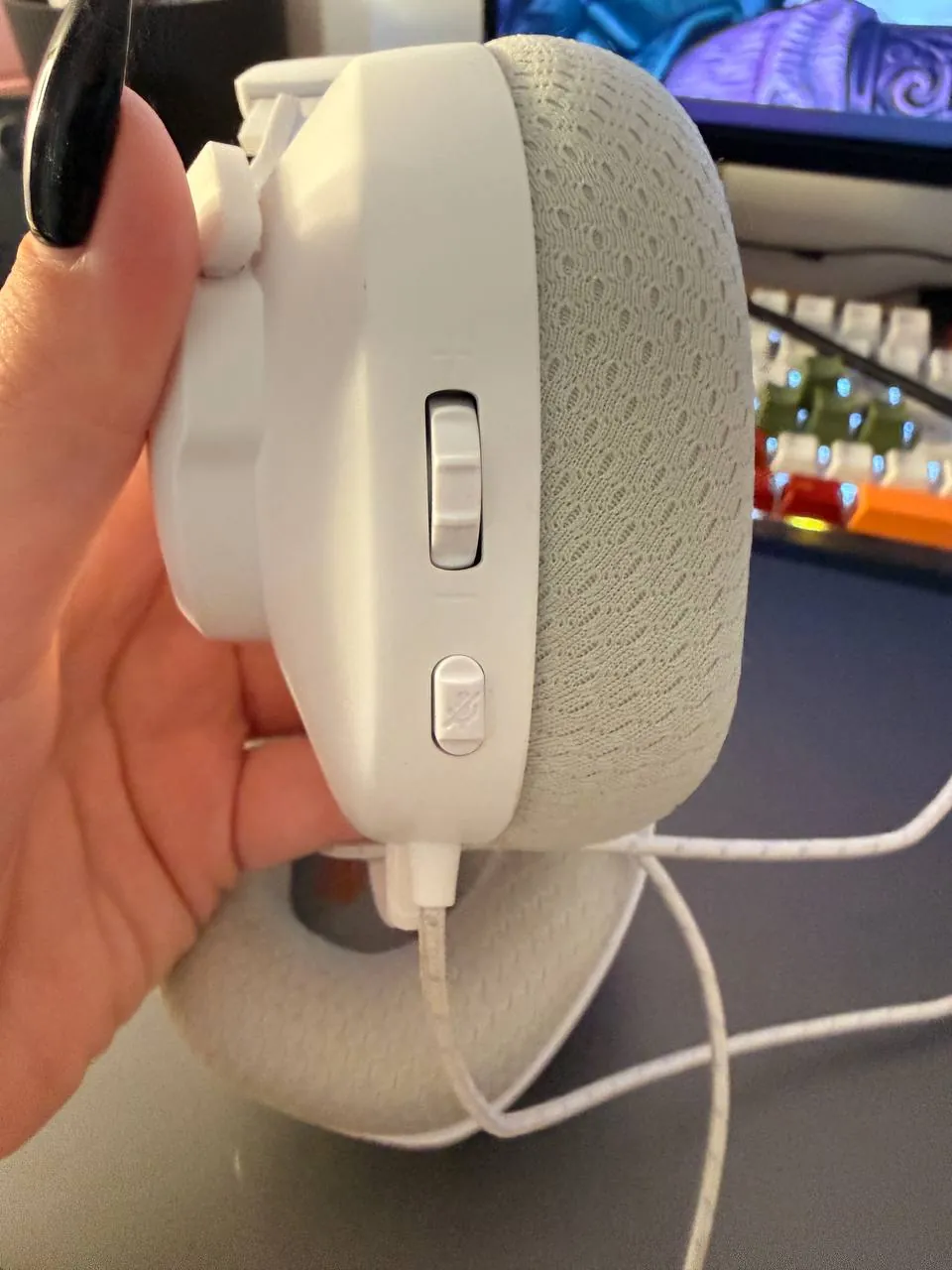 Наушники JBL Quantum белые проводные с микрофоном 4