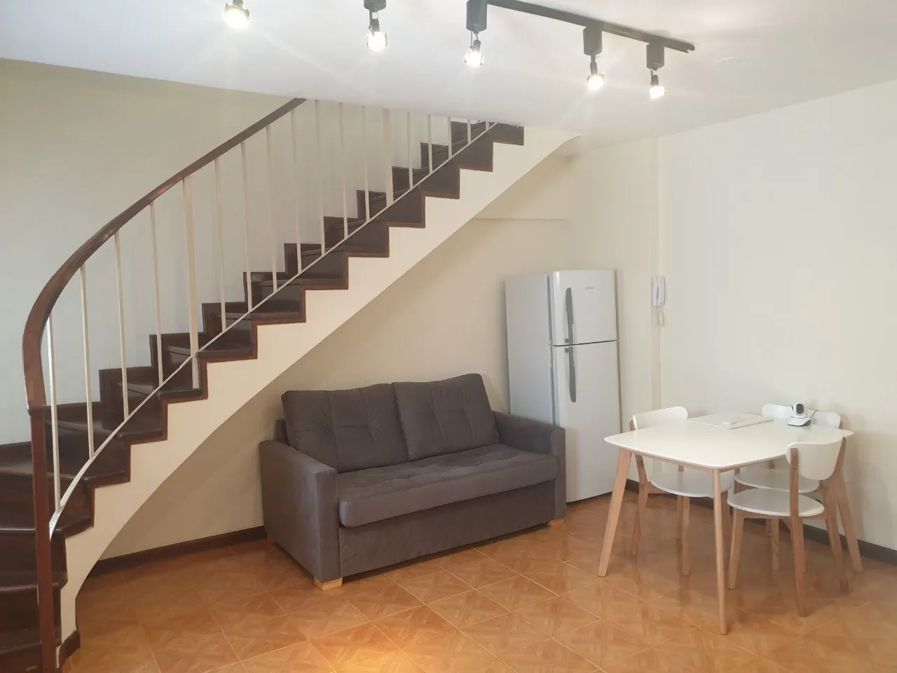 Дуплекс 2к Microcentro Sarmiento 1500 550 USD 1