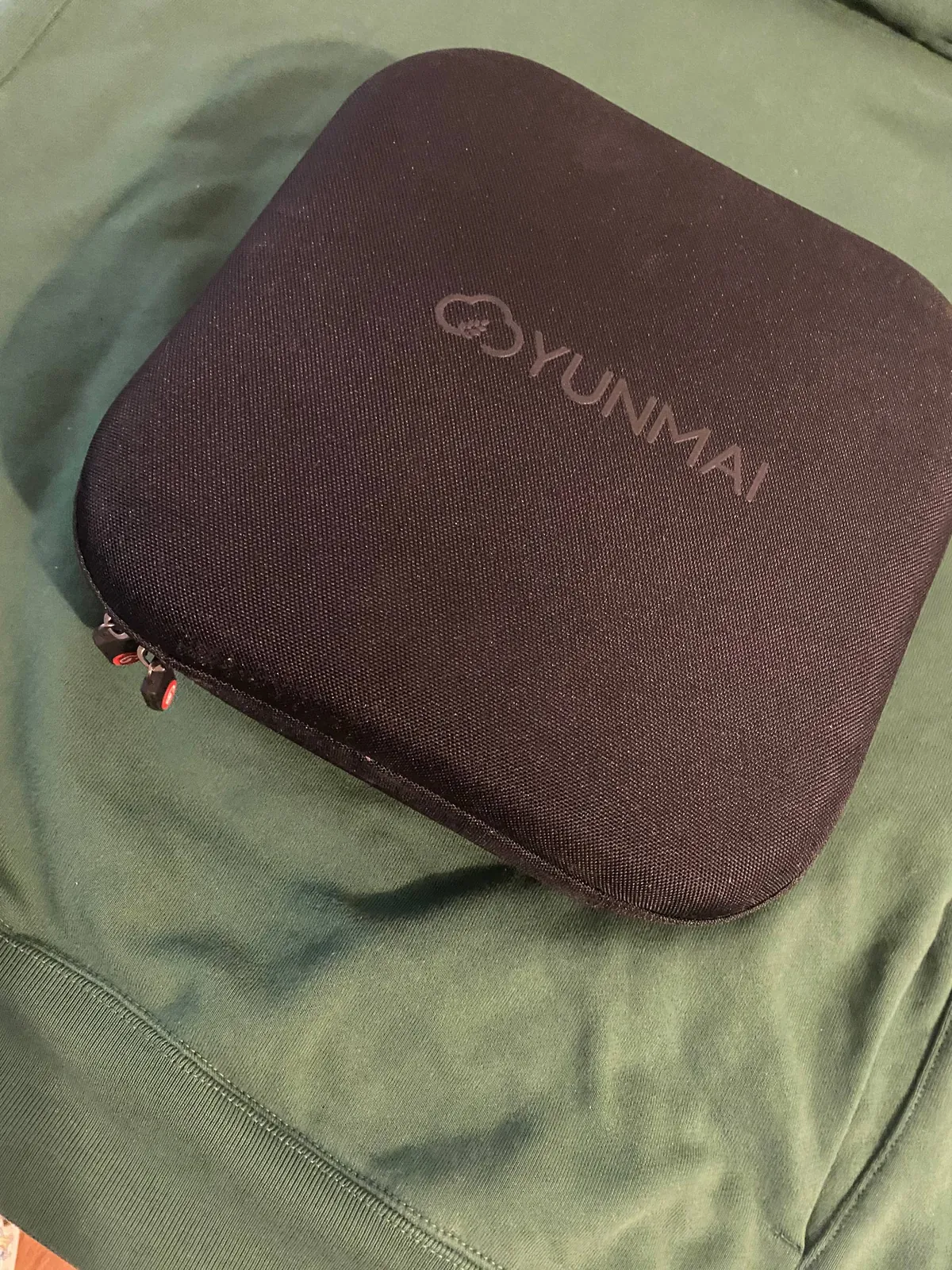 Массажный пистолет Yunmai 2