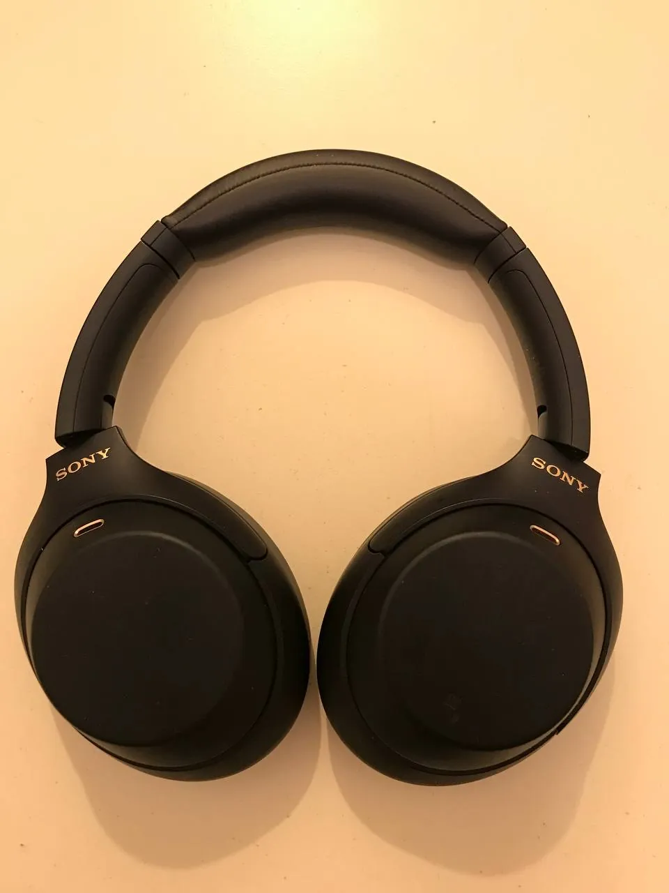 Наушники Sony WH-1000XM4 чёрные 1