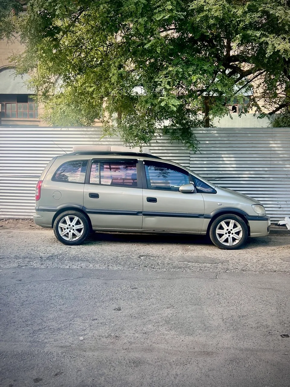 Chevrolet Zafira 2010 GL 2.0 8V 1